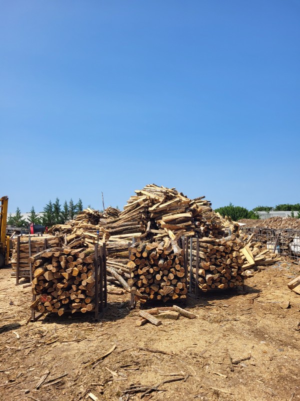 Service de rangement de votre bois de chauffage et livraison de petite quantité de bois sur L'Etang De Berre : renseignez vous sur les tarifs et demandez votre devis personnalisé